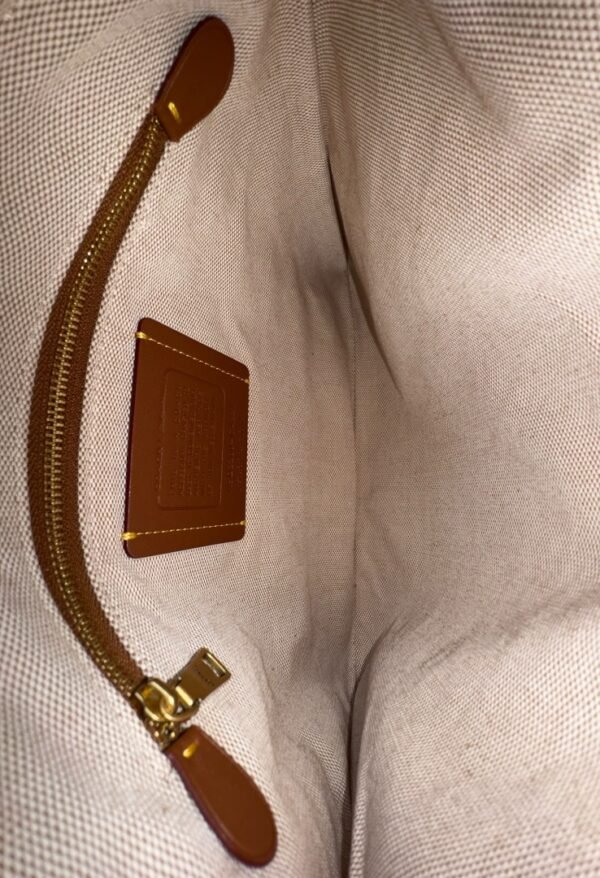 COACH - TRUNKLOK WRISTLET X TOM WESSELMANN - Image 11